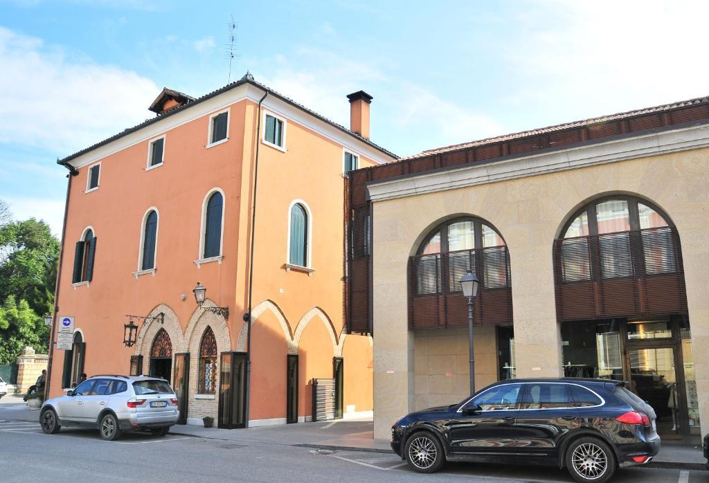 Hotel 5 Colonne Mirano Exteriör bild